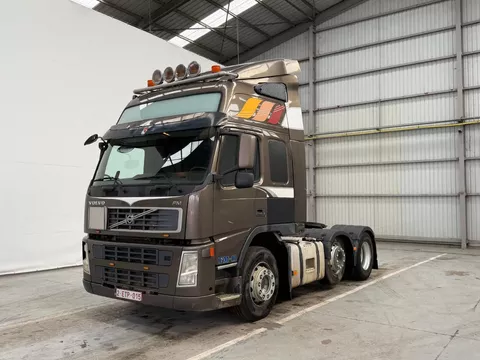 Volvo 440 FM 11 Globetrotter 6x2