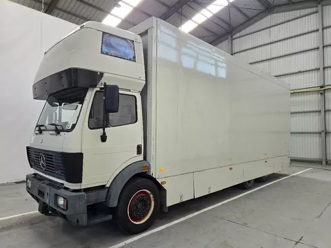 Mercedes-Benz SK 2433 V6 / 6x2