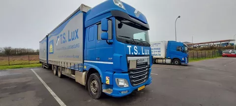 DAF XF 106.440 SUPERSPACECAB / 10 roues- Wielen-tyres