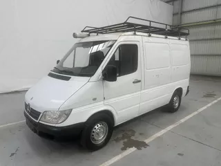 Mercedes-Benz Sprinter 208